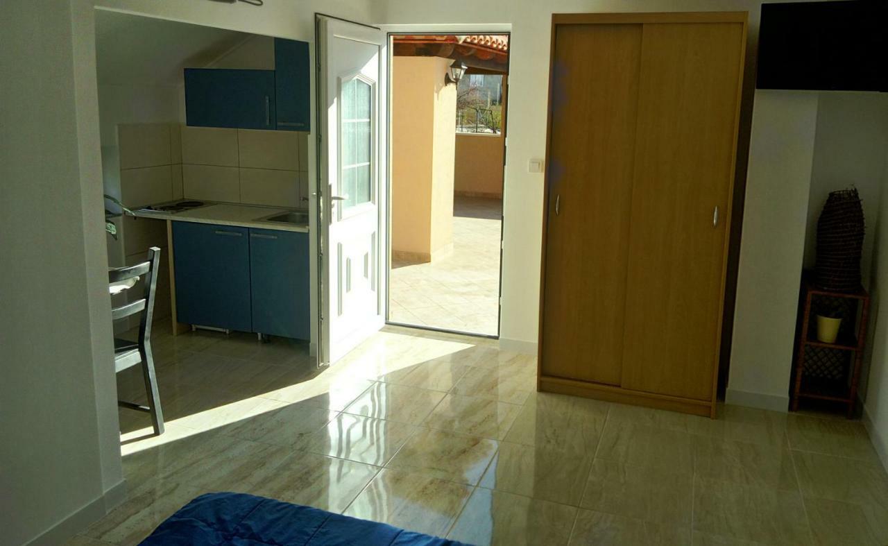 Karoma Sunroof Apartment Mlini Exterior photo